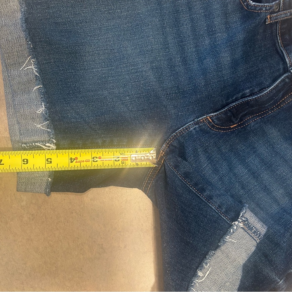 **2 FOR $15 FREE SHIPPING***Ann Taylor Loft Blue Jean Shorts with Distressed Hem - Picture 6 of 7